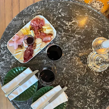 La Course Πανσιόν