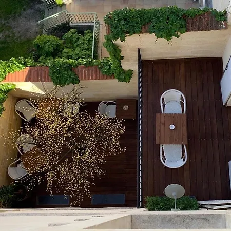 Πανσιόν La Course 4*