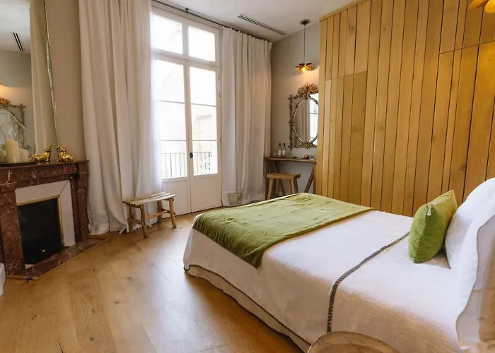 Pensión La Course 4*